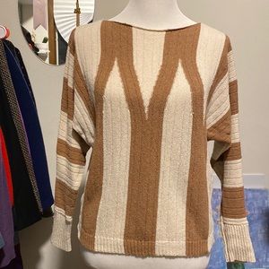 CHICOS dolman sleeved crew neck sweater. Rough hem at neckline. Size small.